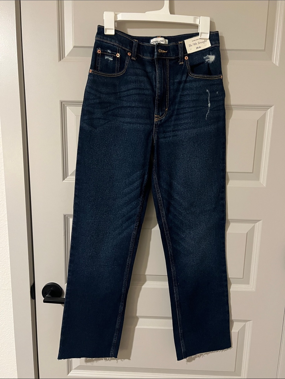 Abercrombie 90’s straight jeans NWT